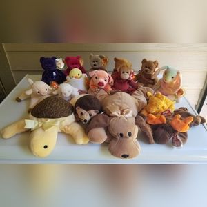 Lot of 16 Ty Beanie Babies*Read discription*